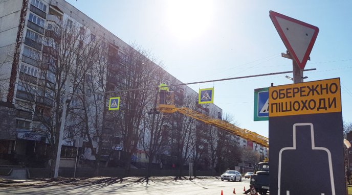«Перехід смерті» в Ужгороді обладнано додатковим освітленням та знаками – 01