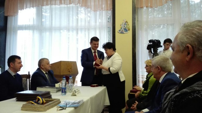 Професійність, самоврядність та незалежність – 08