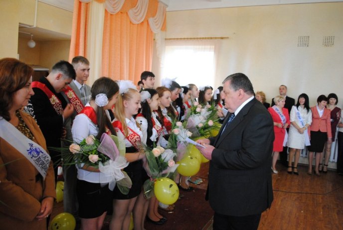 Останній дзвоник в Чинадієві: як це було (ФОТОРЕПОРТАЖ) – 15