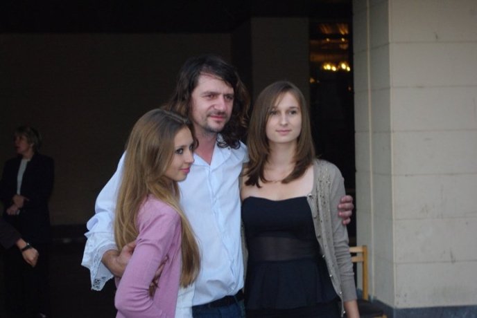 УжНУ з початком нового навчального року вітали Аліна Гросу, "Rock-H" і Степан Гіга (ФОТО) – 03