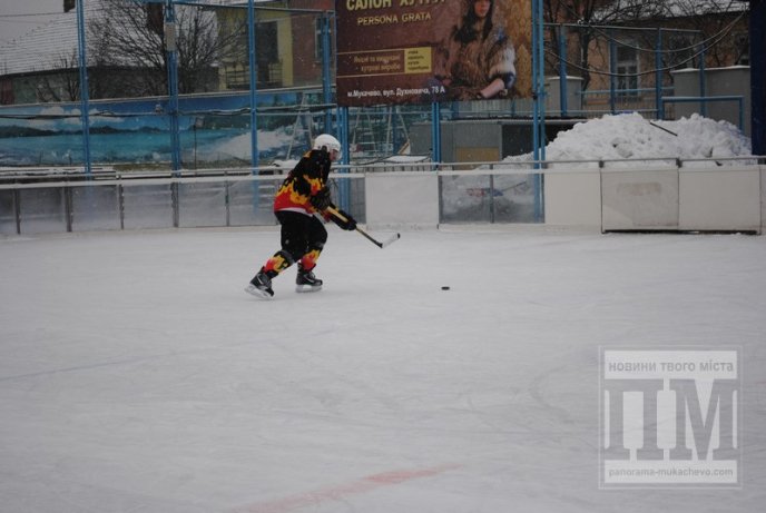 У Мукачеві відбувся відкритий Кубок області з хокею (ФОТО) – 10