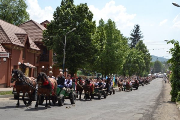 У Дубовому відбулись урочисті проводи отари на полонину – 07
