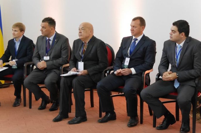 В Ужгороді стартував інвестиційний форум «Закарпаття – бізнес в центрі Європи»  – 01