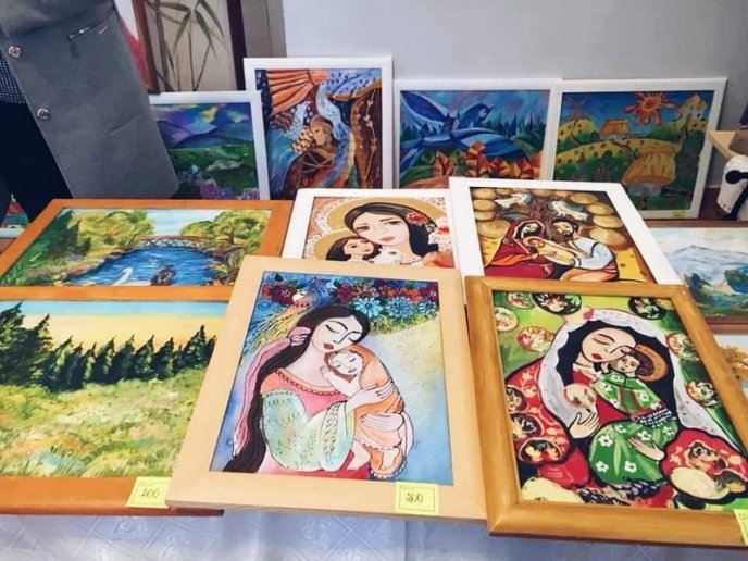 Благодійний хенд-мейд в Мукачеві зібрав понад 13 тисяч – 02