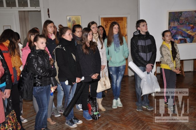 У Мукачеві відкрили виставку картин, присвячену Дню художника (ФОТО) – 02