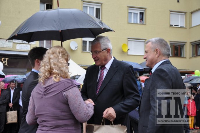 Парад випускників в центрі Мукачева: як це було (ФОТО) – 53