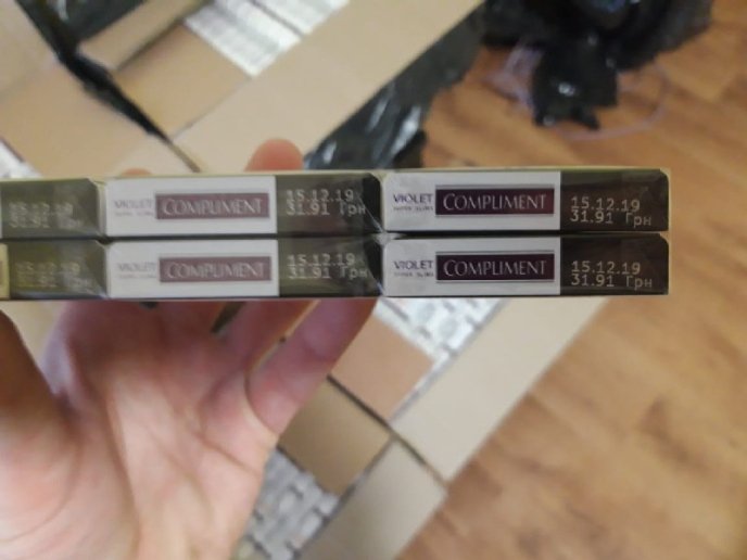 Двоє молодих закарпатців займались контрабандою сигарет – 04