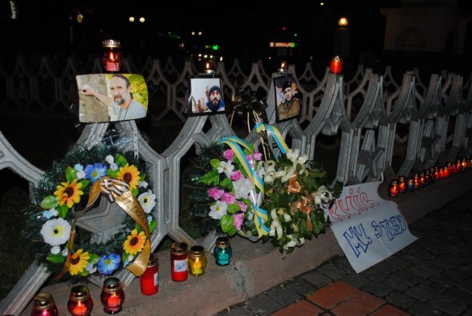 Жертв подій 18 лютого в Києві вшанували мітингом-реквієм у Мукачеві (ФОТО) – 16