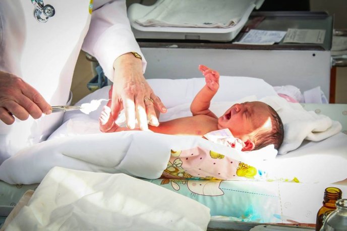 Напередодні Різдва у Мукачівському пологовому будинку народились дві пари двійнят – 04