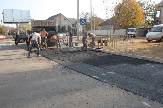 У Мукачеві розв’язку на Данила Галицького повністю перекрито до вечора – 03