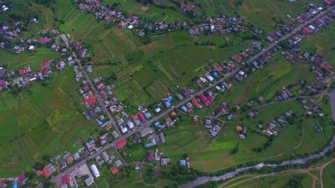 На Закарпатті негода пошкодила понад 800 будинків – 08