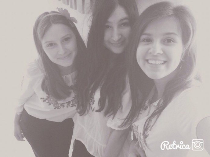 Шкільний фотоальбом: як учні Мукачева 1 Вересня відзначали (ФОТОРЕПОРТАЖ) – 07