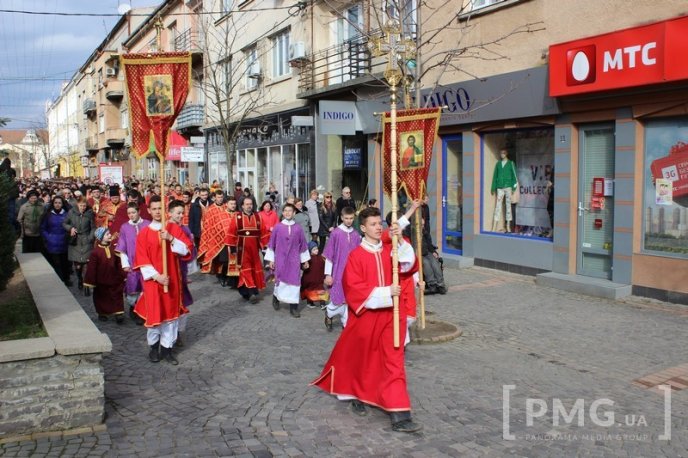 Вулицями Мукачева пройшла Хресна Хода – 21