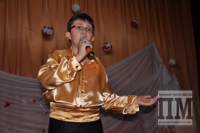 У міському Будинку школярів вітали ветеранів педагогічної ниви (ФОТО) – 23