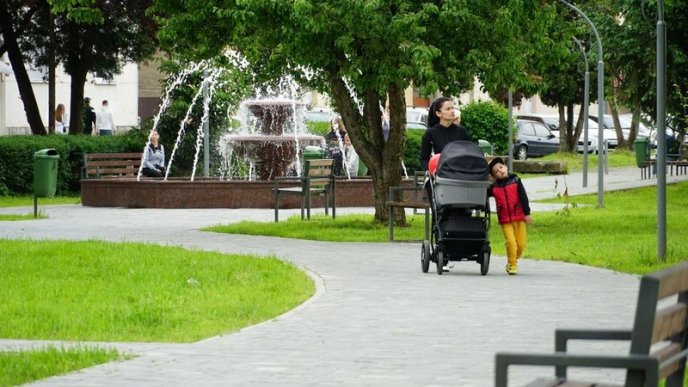 У Мукачеві на День міста відкрили оновлений парк – 03