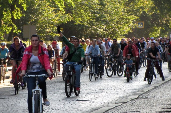 Ужгородці провели перший "Night Ride" у 2016 році – 02