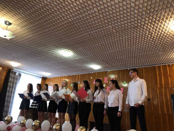 Народний депутат Василь Петьовка привітав працівників освіти Тячівського та Рахівського районів з професійним святом  – 02