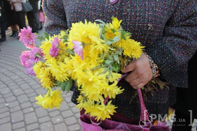 У третю річницю Євромайдану мукачівці вшанували пам’ять Героїв Небесної Сотні – 10
