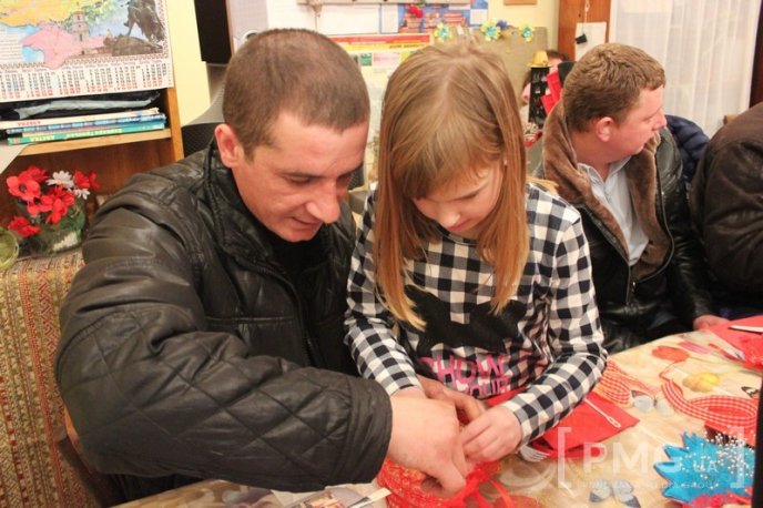 У Мукачеві діти власноруч робили валентинки військовим – 17