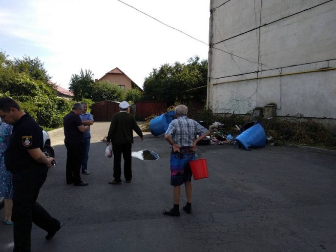 Вночі невідомі наробили біди у Мукачеві – 03