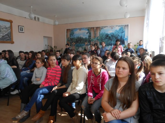 Головний ДАІшник Мукачева напередодні канікул зустрівся із школярами Мукачівщини (ФОТО) – 02