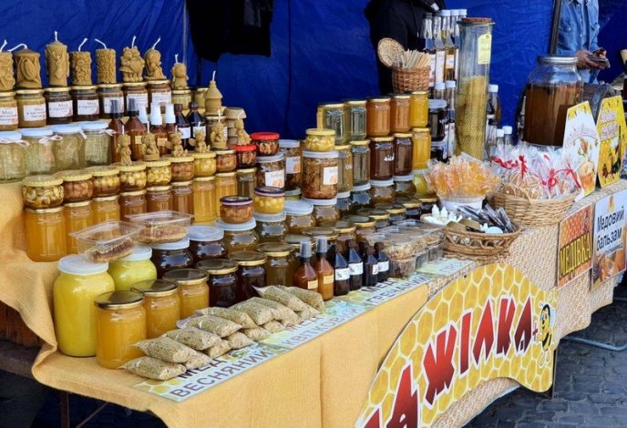 День Ужгорода: у центрі міста працює гастрономічний квартал – 03