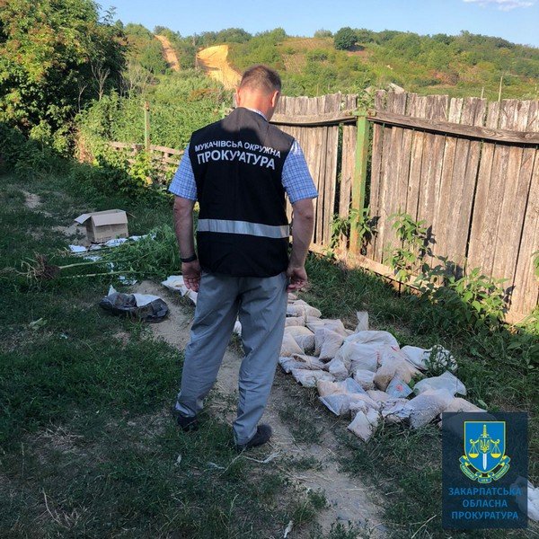 Резонансний обшук у Клячанові: що знайшли в селі – 01