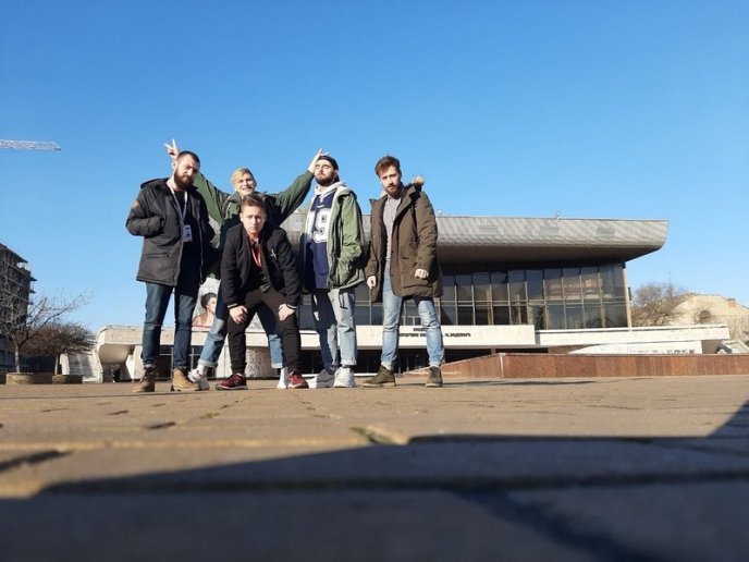 Команда з Ужгорода потрапила у шоу "Ліга сміху" – 04