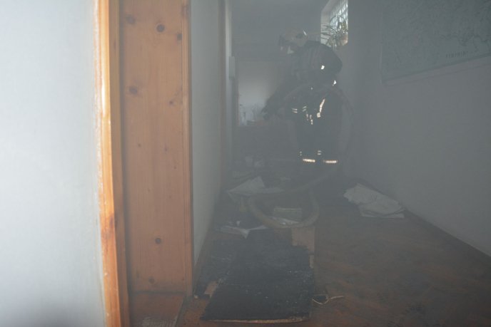 В Ужгороді вогнеборці ліквідували пожежу в державній установі – 04