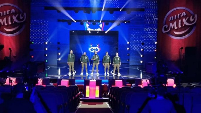 Команда з Ужгорода потрапила у шоу "Ліга сміху" – 01