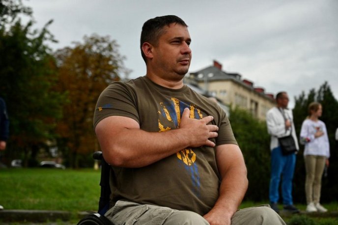 В Ужгороді провели військовий парад – 04