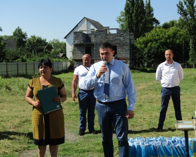 Майже 30 маленьких ромів святкували випускний в Ужгороді – 16