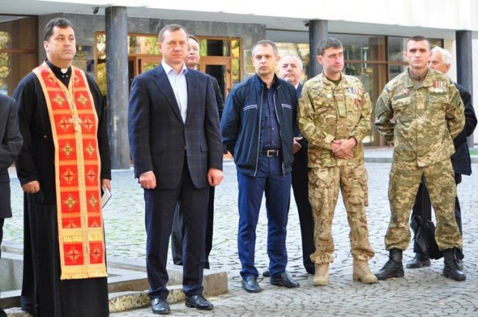 В Ужгороді відкрили пам’ятний знак борцям за свободу і незалежність України – 08