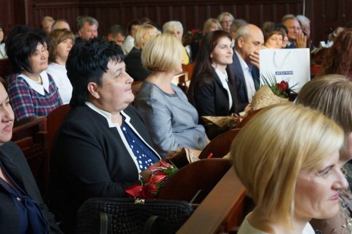 У Мукачеві визначили 10 кращих педагогічних працівників міста – 01