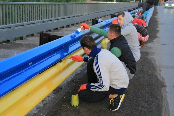 Хуст теж став синьо-жовтим (ФОТО) – 03