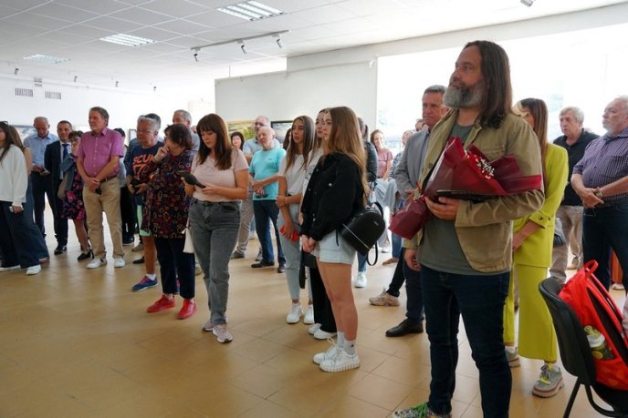 В Ужгороді відкрили виставку відомого закарпатського художника – 06