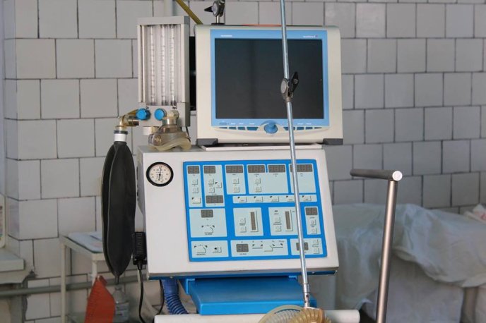 У Мукачеві пологове та неонатологічне відділення лікарні отримали нове обладнання – 13