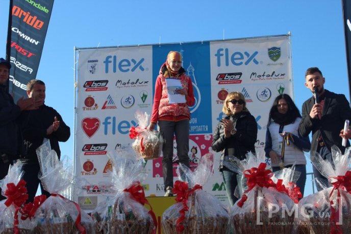 У парку "Перемога" у Мукачеві нагородили учасників МТБ-марафону "Три замки Закарпаття" – 11