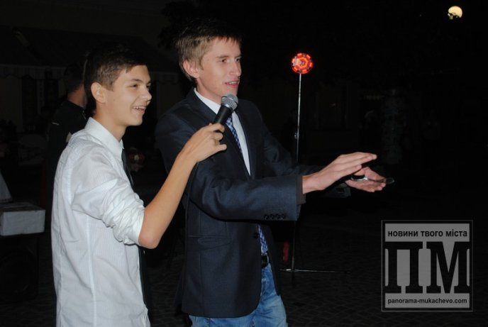 Театр вогню "Dragonfly" вже вдруге виступив у Мукачеві (ФОТОРЕПОРТАЖ) – 04