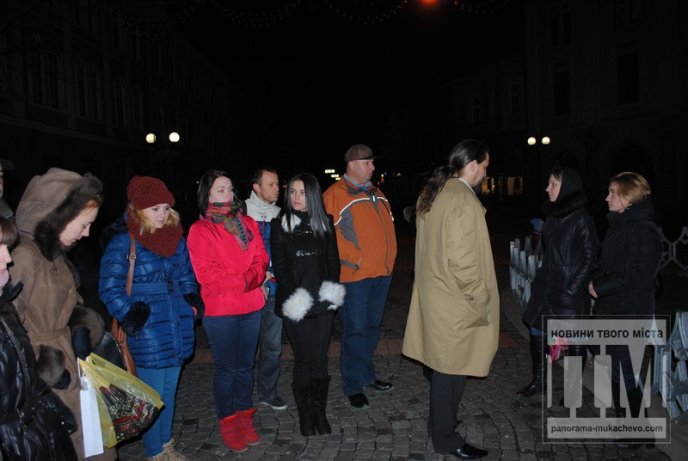 Мукачівці пом’янули героїв, які загинули на Майдані (ФОТО) – 11