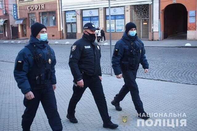 Нацгвардійці та поліцейські цілодобово патрулюватимуть Мукачево: деталі – 03