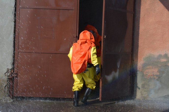 В Ужгороді "евакуювали" понад 300 людей – 02