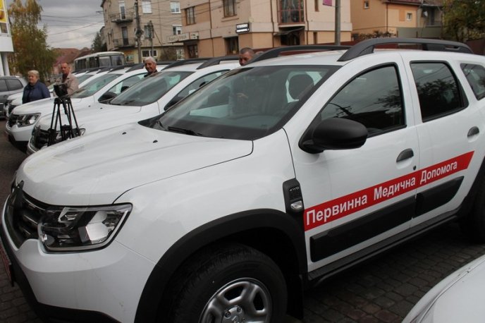 У Мукачево приїхала колона зі спецавтомобілів, яку очолив Ігор Бондаренко – 06