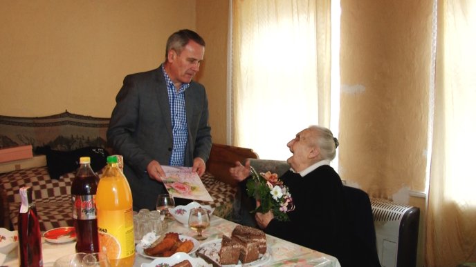 Найстаріша жителька Берегівщини Гізела Сейчі відсвяткувала 103-й день народження – 01
