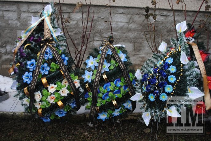 На Мукачівщині прощались з добровольцем "Айдару" Олегом "Скіфом" Сидором (ФОТОРЕПОРТАЖ) – 05