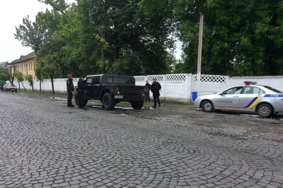 Поліція встановила особи всіх учасників жорстокої бійки в Мукачеві – 01