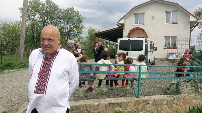 У Солотвині планують відкрити румунське консульство – 05