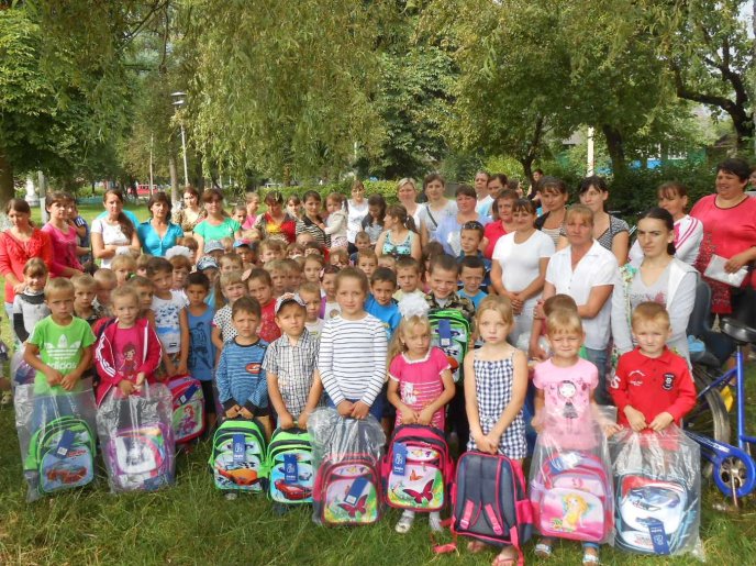 На Рахівщині триває акція для майбутніх школярів – 04