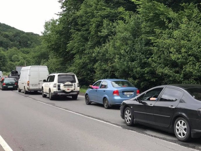 На трасі "Київ-Чоп" трапилася ДТП – 17 На трасі "Київ-Чоп" трапилася ДТП – 17