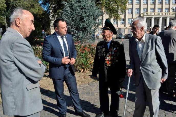 На Закарпатті ветерани відзначають День партизанської слави – 01